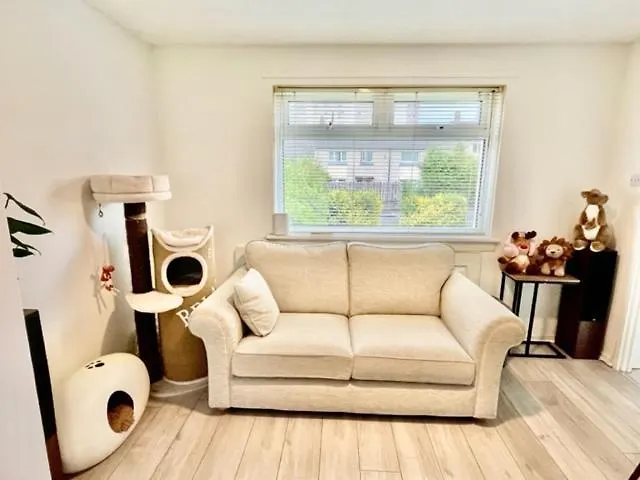 Single Room In House